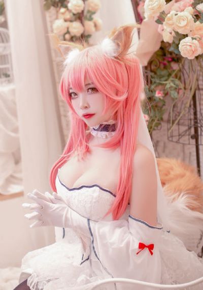 美女翘臀少妇啪啪呻吟流水_HD高清完整版